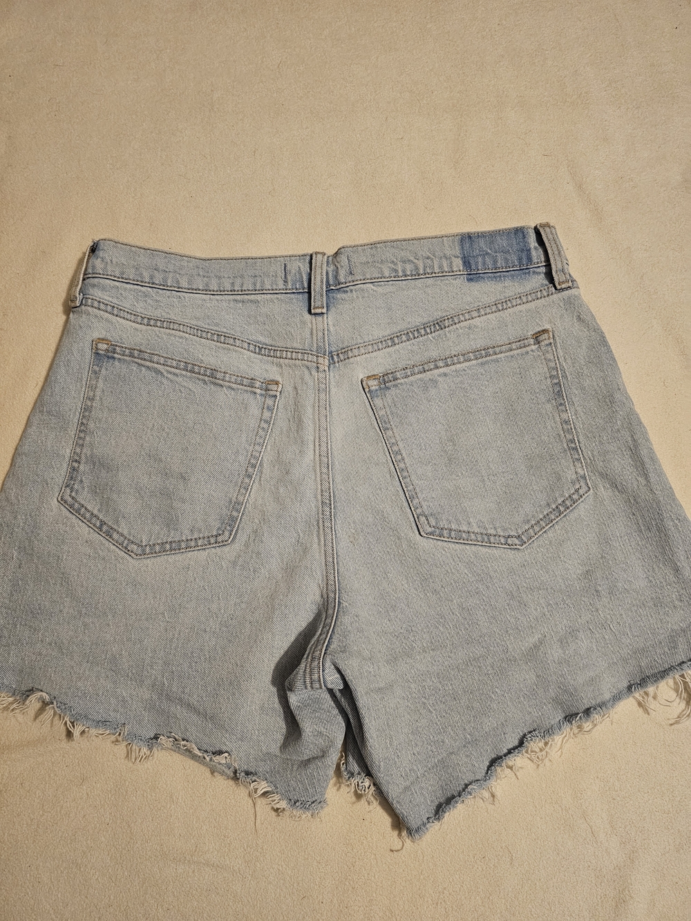 NEW! ABERCROMBIE The Dad Shorts Light Blue Raw-Hem Denim Shorts High Waist Sz 12 - Picture 10 of 14